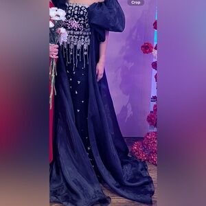 Mermaid dress with detachable puff sleeves